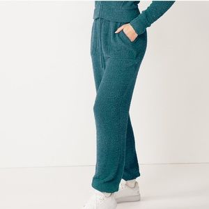 Green  high-rise, super soft, fleece Jagger lounge pants